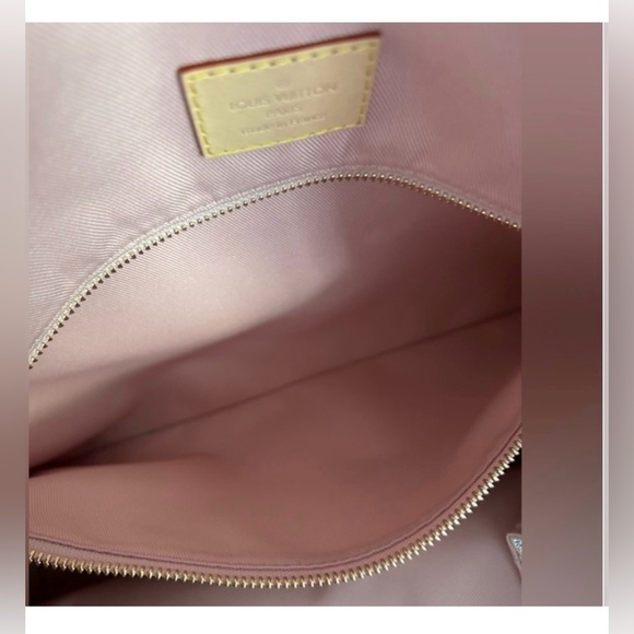 Authentic Louis Vuitton PM Graceful Shoulder Bag - Picture 2 of 6